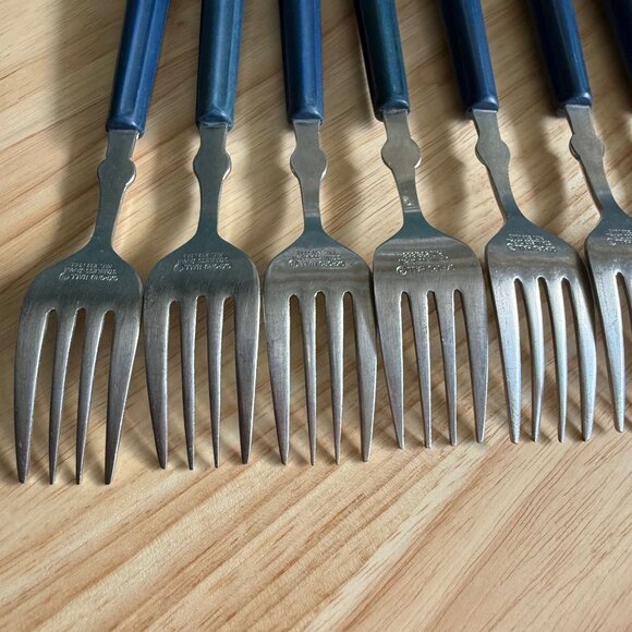 9 Oxford Hall Vintage Salad Fork Blue Handles Stainless Steel 7-1/4" MCM Retro - Picture 12 of 13